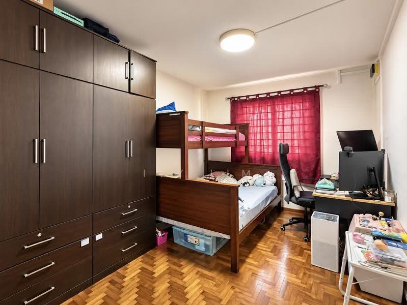 217 Yishun Street 21, 217 Yishun Street 21, Sembawang / Yishun, 2 Bedrooms, 732 sqft, HDB Flat For Sale, by Ivy Lim, 500254467 - Bedroom - PropertyGuru.com.sg