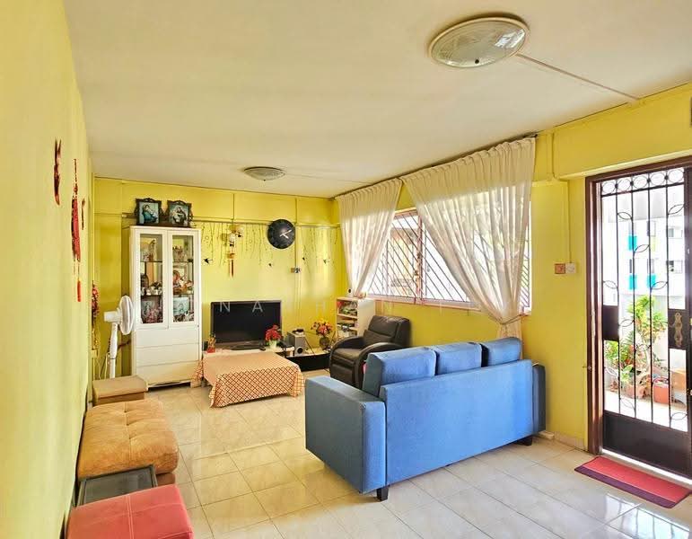 646 Yishun Street 61, 646 Yishun Street 61, Sembawang / Yishun, Room Rental, 100 sqft, HDB Flat For Rent, by Jonathan Fok, 500254472 - Living Room - PropertyGuru.com.sg