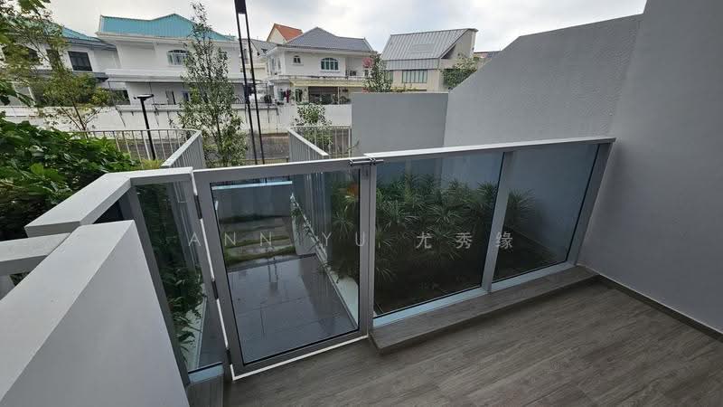 Grand Dunman, 18 Dunman Road, East Coast / Marine Parade, 1 Bedroom, 549 sqft, Condominium For Rent, by Ann Yu 尤秀缘, 500254482 - Balcony - PropertyGuru.com.sg