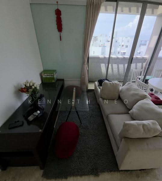 The Florida, 78 Hougang Avenue 7, Hougang / Punggol / Sengkang, Room Rental, 80 sqft, Condominium For Rent, by Kenneth Neo, 500254489 - Living Room - PropertyGuru.com.sg