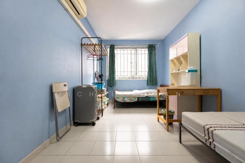 721 Jurong West Avenue 5, 721 Jurong West Avenue 5, Boon Lay / Jurong / Tuas, 3 Bedrooms, 1,119 sqft, HDB Flat For Sale, by Michele Guan, 500254492 - Bedroom - PropertyGuru.com.sg