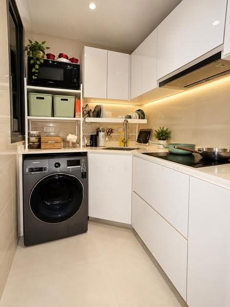 Suites De Laurel, 2 Jalan Anak Bukit, Clementi Park / Upper Bukit Timah, 1 Bedroom, 614 sqft, Condominium For Sale, by Clinton Lim, 500254501 - Kitchen - PropertyGuru.com.sg