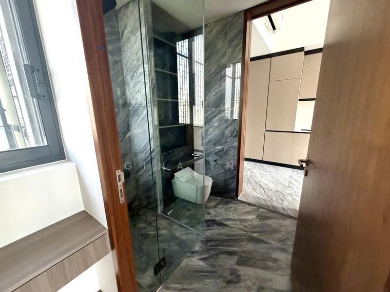 Grange 1866, 74 Grange Rd, Tanglin / Holland / Bukit Timah, 1 Bedroom, 700 sqft, Condominium For Rent, by Gina Tng, 500254514 - Bathroom - PropertyGuru.com.sg