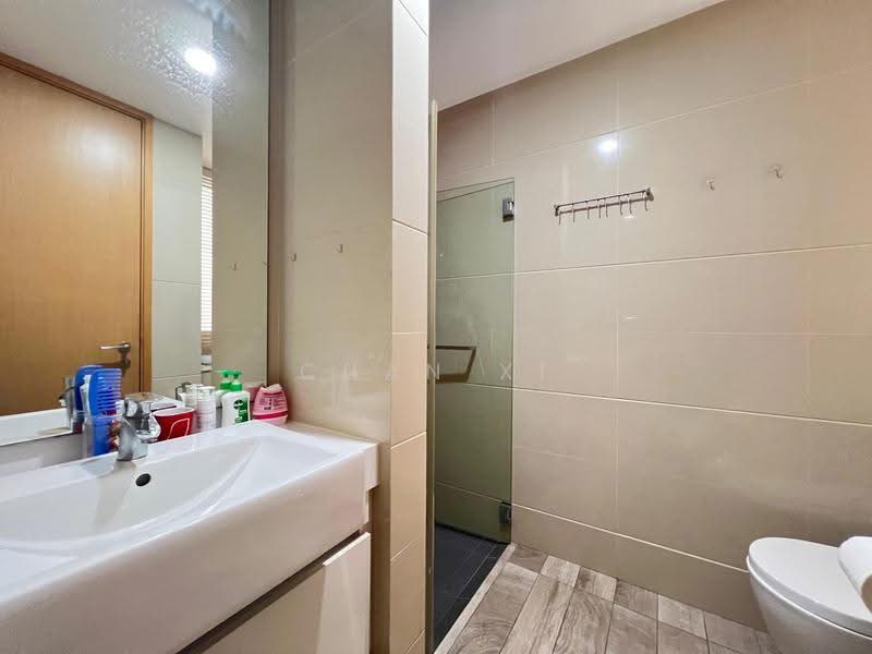 Terrasse, 23 Terrasse Lane, Hougang / Punggol / Sengkang, 4 Bedrooms, 1,421 sqft, Condominium For Sale, by Chan Xi, 500254528 - Bathroom - PropertyGuru.com.sg