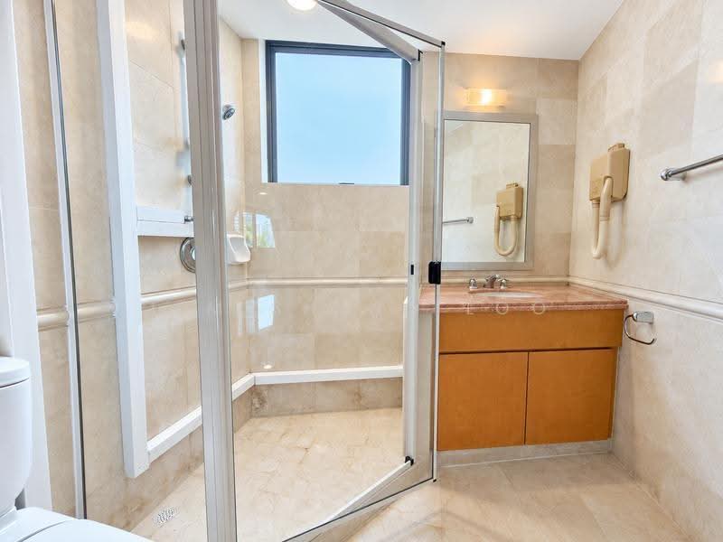 Grange 70, 70 Grange Road, Tanglin / Holland / Bukit Timah, 3 Bedrooms, 1,970 sqft, Condominium For Rent, by Lim Sheng Loo, 500254529 - Bathroom - PropertyGuru.com.sg
