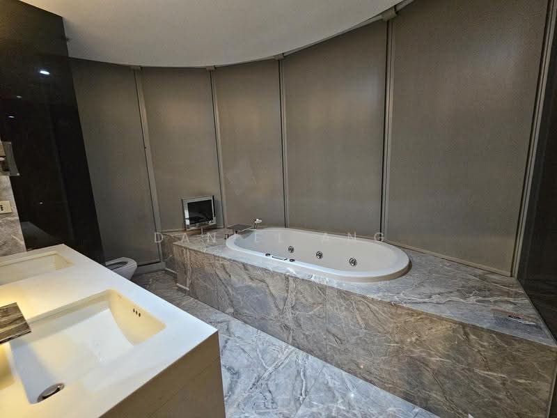 The Orchard Residences, 238 Orchard Boulevard, Orchard / River Valley, 3 Bedrooms, 1,808 sqft, Condominium For Sale, by Daniel Ang, 500254546 - Bathroom - PropertyGuru.com.sg