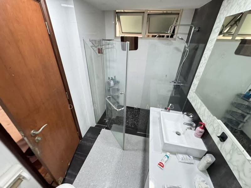 Rafflesia Condo, 31 Bishan Street 21, Ang Mo Kio / Bishan / Thomson, Room Rental, 250 sqft, Condominium For Rent, by Doris Kang, 500254561 - Bathroom - PropertyGuru.com.sg