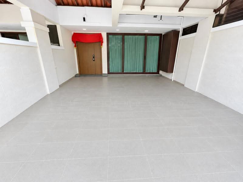 Pavilion Park, 51 Pavilion Circle, Dairy Farm / Bukit Panjang / Choa Chu Kang, 5 Bedrooms, 3,602 sqft, Terraced House For Rent, by Lim Sheng Loo, 500254573 - Entrance - PropertyGuru.com.sg