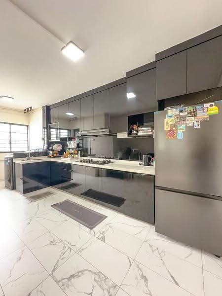 209 Yishun Street 21, 209 Yishun Street 21, Sembawang / Yishun, 3 Bedrooms, 1,345 sqft, HDB Flat For Sale, by Fadhil Jabbar, 500254574 - Kitchen - PropertyGuru.com.sg