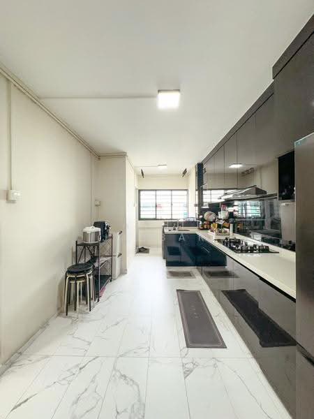 209 Yishun Street 21, 209 Yishun Street 21, Sembawang / Yishun, 3 Bedrooms, 1,345 sqft, HDB Flat For Sale, by Fadhil Jabbar, 500254574 - Kitchen - PropertyGuru.com.sg