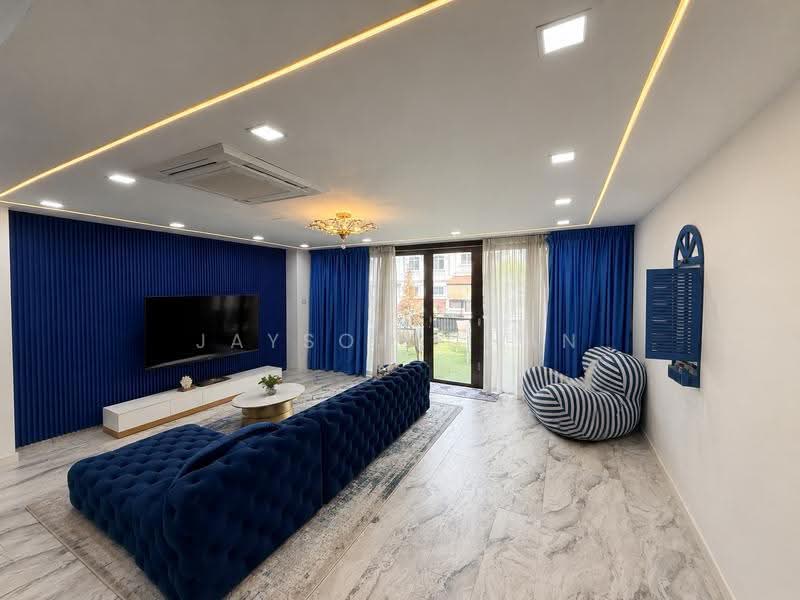 Loyang Villas, Loyang Rise, Changi Airport / Changi Village, 6 Bedrooms, 1,614 sqft, Terraced House For Sale, by Jayson Chan, 500254584 - Living Room - PropertyGuru.com.sg