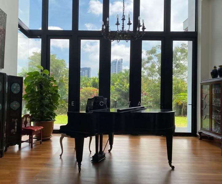 $2400PSF! HILLTOP GOOD CLASS BUNGALOW WITH PANORAMIC 360° UNBLOCKED VIEWS, Newton / Novena, 10+ Bedrooms, 20,000 sqft, Good Class Bungalow For Sale, by Jenice Tan, 500254585 - Living Room - PropertyGuru.com.sg