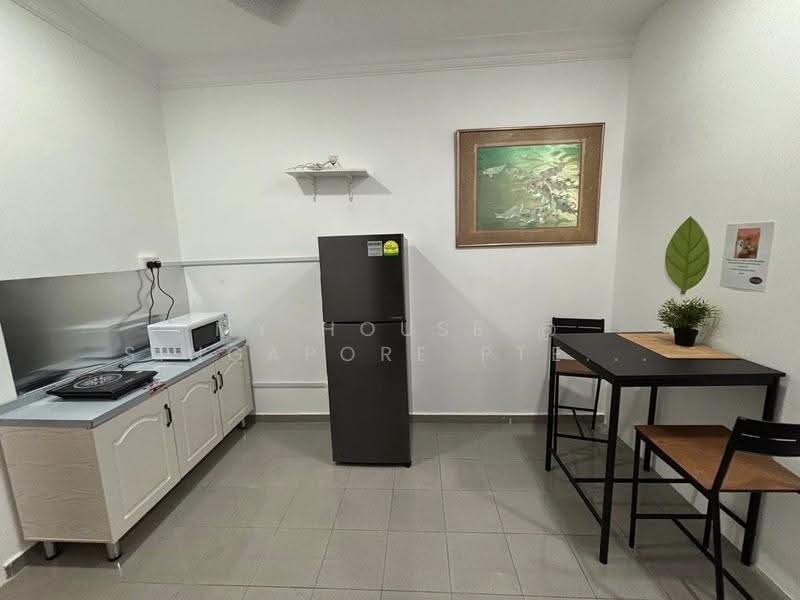 Yi Kai Court, 371 Upper Paya Lebar Road, Hougang / Punggol / Sengkang, Room Rental, 126 sqft, Walk-up Apartment For Rent, by Desmond, 500254595 - Kitchen - PropertyGuru.com.sg