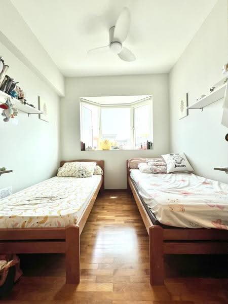 Evergreen Park, 31 Hougang Avenue 7, Hougang / Punggol / Sengkang, 4 Bedrooms, 1,345 sqft, Condominium For Sale, by Ivan Ng, 500254601 - Bedroom - PropertyGuru.com.sg