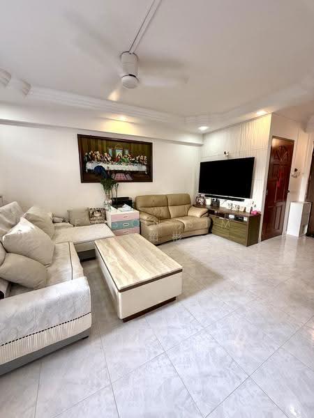 733 Tampines Street 71, 733 Tampines Street 71, Pasir Ris / Tampines, 3 Bedrooms, 1,109 sqft, HDB Flat For Sale, by Eason Sim 沈绍彬, 500254603 - Living Room - PropertyGuru.com.sg