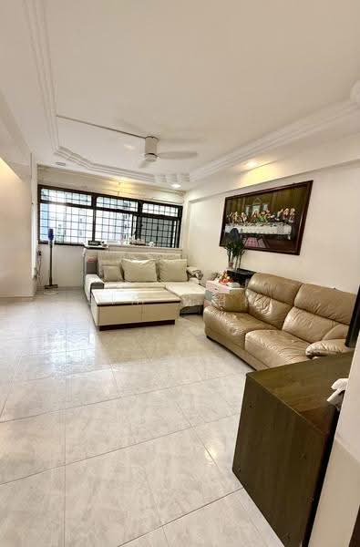 733 Tampines Street 71, 733 Tampines Street 71, Pasir Ris / Tampines, 3 Bedrooms, 1,109 sqft, HDB Flat For Sale, by Eason Sim 沈绍彬, 500254603 - Living Room - PropertyGuru.com.sg