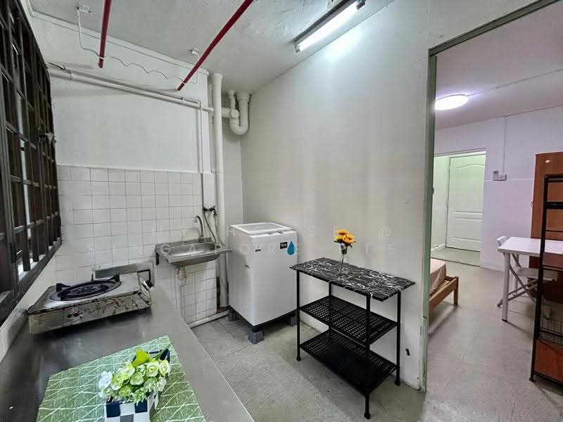 603 Ang Mo Kio Avenue 5, 603 Ang Mo Kio Avenue 5, Ang Mo Kio / Bishan / Thomson, Room Rental, 250 sqft, HDB Flat For Rent, by Desmond, 500254613 - Kitchen - PropertyGuru.com.sg