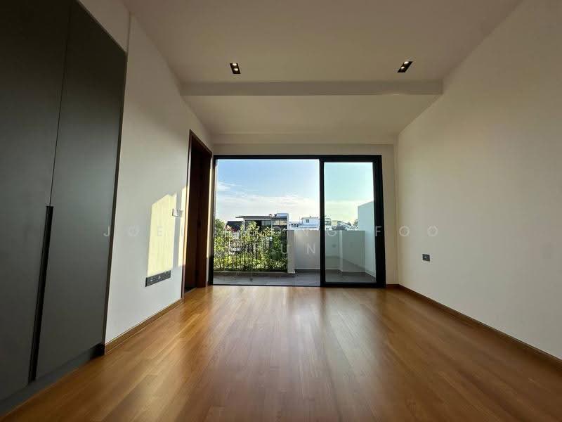 Sembawang Straits Estate, 23 Jalan Sankam, Sembawang / Yishun, 5 Bedrooms, 4,834 sqft, Terraced House For Sale, by Joel Leong Foo Shun, 500254616 - Balcony - PropertyGuru.com.sg