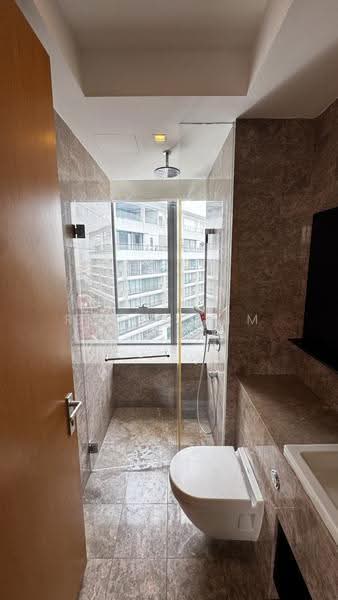 Helios Residences, 17 Cairnhill Circle, Orchard / River Valley, 3 Bedrooms, 1,701 sqft, Condominium For Rent, by Remus Lim, 500254621 - Bathroom - PropertyGuru.com.sg
