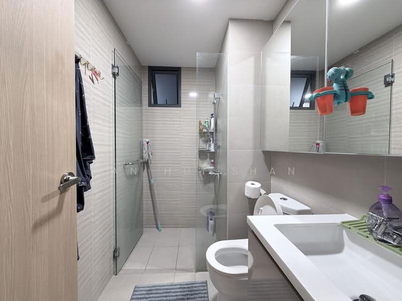 Wandervale, 351 Choa Chu Kang Avenue 3, Dairy Farm / Bukit Panjang / Choa Chu Kang, 3 Bedrooms, 1,130 sqft, Condominium For Rent, by Tan Hui Shan, 500254627 - Bathroom - PropertyGuru.com.sg