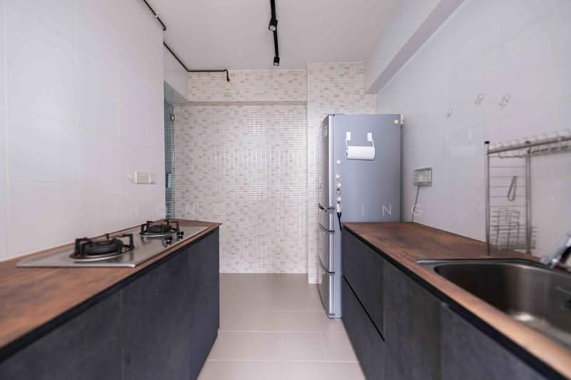 208B Clementi Avenue 6, 208B Clementi Avenue 6, Buona Vista / West Coast / Clementi New Town, 2 Bedrooms, 732 sqft, HDB Flat For Sale, by Hong Shiying 洪诗莹, 500254628 - Kitchen - PropertyGuru.com.sg
