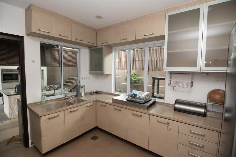 Kechubong Terrace, Jalan Kechubong, Seletar / Yio Chu Kang, 6 Bedrooms, 6,000 sqft, Detached House For Sale, by Ignatius Ng, 500254630 - Dry kitche - PropertyGuru.com.sg