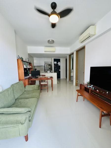 d'Leedon (Former Farrer Court), 11 Leedon Heights, Tanglin / Holland / Bukit Timah, 1 Bedroom, 624 sqft, Condominium For Sale, by Sandra Kok, 500254632 - Living Room - PropertyGuru.com.sg