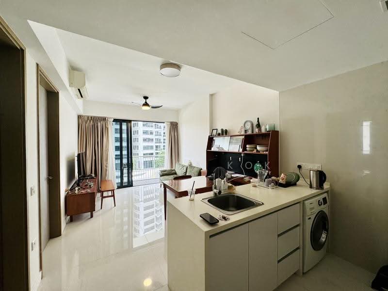d'Leedon (Former Farrer Court), 11 Leedon Heights, Tanglin / Holland / Bukit Timah, 1 Bedroom, 624 sqft, Condominium For Sale, by Sandra Kok, 500254632 - Living Room - PropertyGuru.com.sg