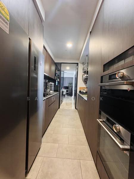 Midtown Modern, 16 Tan Quee Lan Street, Beach Road / Bugis / Rochor, 4 Bedrooms, 1,808 sqft, Condominium For Sale, by Sandra Kok, 500254640 - Kitchen - PropertyGuru.com.sg