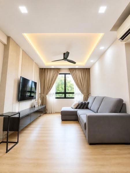 548B Segar Road, 548B Segar Road, Dairy Farm / Bukit Panjang / Choa Chu Kang, 3 Bedrooms, 990 sqft, HDB Flat For Sale, by Bendon Tan, 500254650 - Living Room - PropertyGuru.com.sg