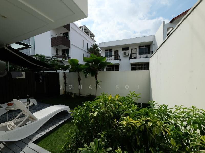 Renovated Semi Detached | Lucky Heights Spring Side Park Estate, Jalan Remis Lucky Heights Bayshore Sennett Lane, Bedok / Upper East Coast, 5 Bedrooms, 4,000 sqft, Semi-Detached House For Rent, by Johan Koh, 500254652 - Exterior - PropertyGuru.com.sg