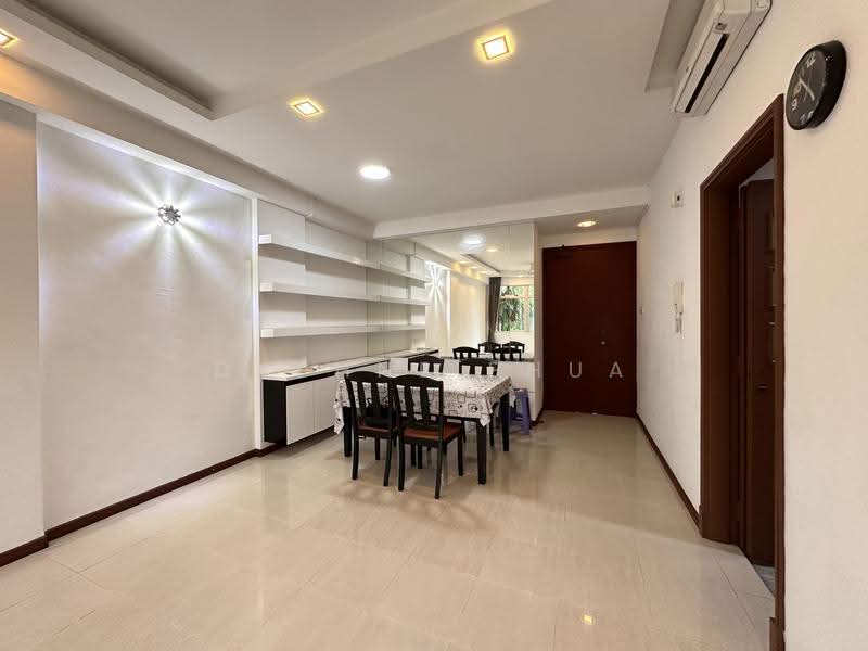 Seletar Springs Condominium, 106 Gerald Drive, Seletar / Yio Chu Kang, 2 Bedrooms, 926 sqft, Condominium For Sale, by Daphne Phua, 500254664 - Dining Room - PropertyGuru.com.sg