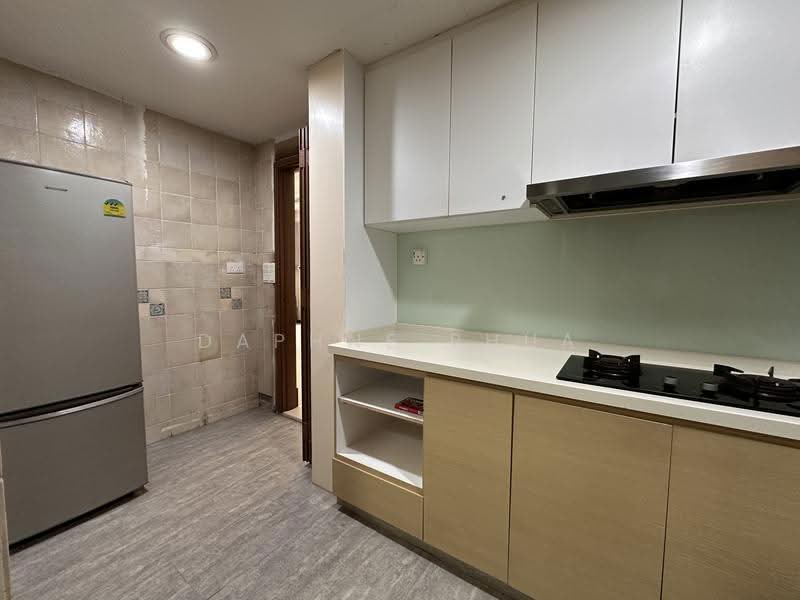 Seletar Springs Condominium, 106 Gerald Drive, Seletar / Yio Chu Kang, 2 Bedrooms, 926 sqft, Condominium For Sale, by Daphne Phua, 500254664 - Kitchen - PropertyGuru.com.sg