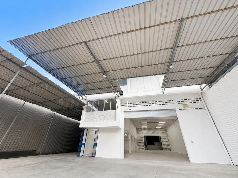 Rare Interterrace, NO ABSD, dual purpose usage, Clementi Park / Upper Bukit Timah, 4,150 sqft, Light Industrial (B1) For Sale, by Charles Ong, 500254675 - Exterior - CommercialGuru.com.sg