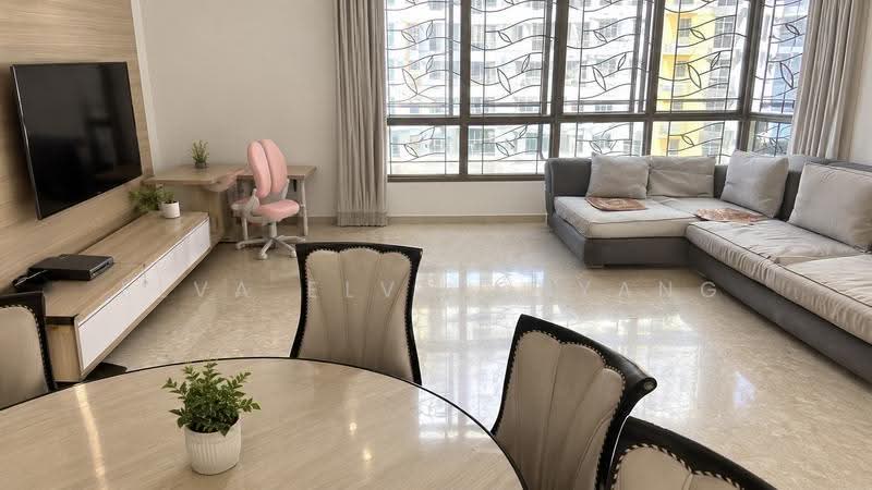 The Florida, 72 Hougang Avenue 7, Hougang / Punggol / Sengkang, 3 Bedrooms, 1,313 sqft, Condominium For Sale, by Elva Elva Ouyang, 500254676 - Living Room - PropertyGuru.com.sg