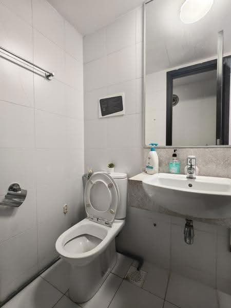 Le Crescendo, 233 Paya Lebar Road, Eunos / Geylang / Paya Lebar, Room Rental, 120 sqft, Condominium For Rent, by Steve Voon, 500254690 - Bathroom - PropertyGuru.com.sg