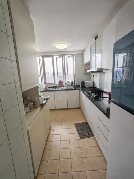 Le Crescendo, 233 Paya Lebar Road, Eunos / Geylang / Paya Lebar, Room Rental, 120 sqft, Condominium For Rent, by Steve Voon, 500254690 - Kitchen - PropertyGuru.com.sg