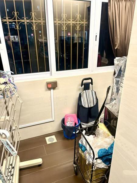 Serangoon Avenue 3, Serangoon Avenue 3, 3 Bedrooms, 947 sqft, HDB Flat For Sale, by Vincent Leong, 500254692 - Balcony - PropertyGuru.com.sg