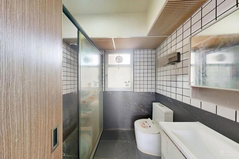 228A Ang Mo Kio Street 23, 228A Ang Mo Kio Street 23, Ang Mo Kio / Bishan / Thomson, 3 Bedrooms, 1,216 sqft, HDB Flat For Sale, by Johanna Chow, 500254693 - Bathroom - PropertyGuru.com.sg
