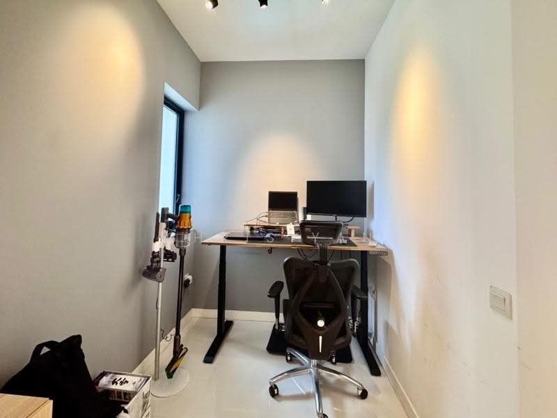 d'Leedon (Former Farrer Court), 13 Leedon Heights, Tanglin / Holland / Bukit Timah, 1 Bedroom, 635 sqft, Condominium For Sale, by Chris Yan, 500254695 - PropertyGuru.com.sg