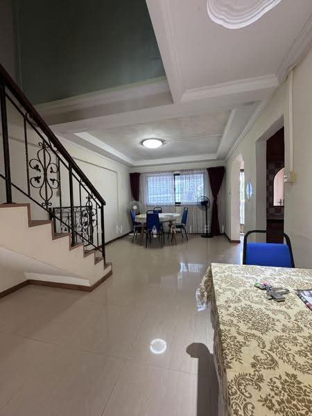542 Bukit Batok Street 52, 542 Bukit Batok Street 52, Dairy Farm / Bukit Panjang / Choa Chu Kang, 3 Bedrooms, 1,582 sqft, HDB Flat For Rent, by Azan Arifin, 500254700 - Living Room - PropertyGuru.com.sg