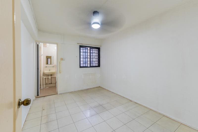 214 Bedok North Street 1, 214 Bedok North Street 1, Bedok / Upper East Coast, 2 Bedrooms, 732 sqft, HDB Flat For Sale, by Philip Yap, 500254704 - Interior - PropertyGuru.com.sg