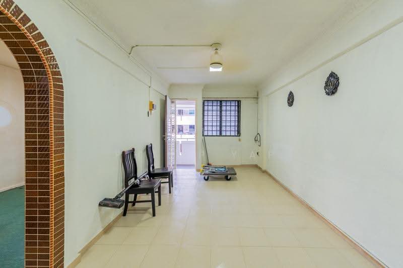 214 Bedok North Street 1, 214 Bedok North Street 1, Bedok / Upper East Coast, 2 Bedrooms, 732 sqft, HDB Flat For Sale, by Philip Yap, 500254704 - Living Room - PropertyGuru.com.sg