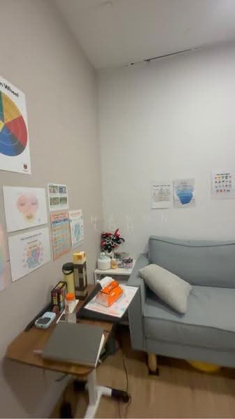 Parkway Centre, 1 1, East Coast / Marine Parade, 1,130 sqft, Office For Sale, by Ssharon Loh, 500254707 - CommercialGuru.com.sg