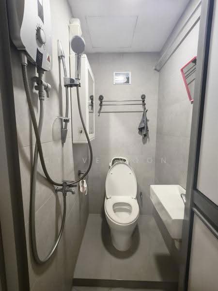 The Bayshore, 22 Bayshore Road, Bedok / Upper East Coast, Room Rental, 140 sqft, Condominium For Rent, by Steve Voon, 500254711 - Bathroom - PropertyGuru.com.sg