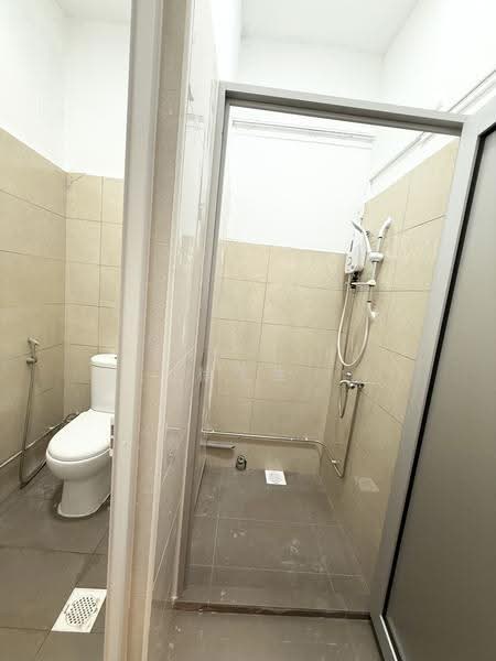 Cheap Bedroom near Kembangan MRT, Changi Road, Eunos / Geylang / Paya Lebar, Room Rental, 130 sqft, Shophouse For Rent, by Alan Tsui 徐先生, 500254719 - PropertyGuru.com.sg