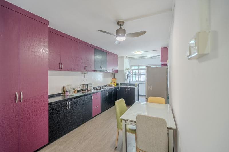 315 Clementi Avenue 4, 315 Clementi Avenue 4, Buona Vista / West Coast / Clementi New Town, 3 Bedrooms, 980 sqft, HDB Flat For Sale, by Lee Susan, 500254725 - Kitchen - PropertyGuru.com.sg