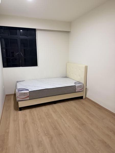 Kim Court, 11 Lorong 9 Geylang, Eunos / Geylang / Paya Lebar, Room Rental, 120 sqft, Apartment For Rent, by HL Chow, 500254731 - Bedroom - PropertyGuru.com.sg