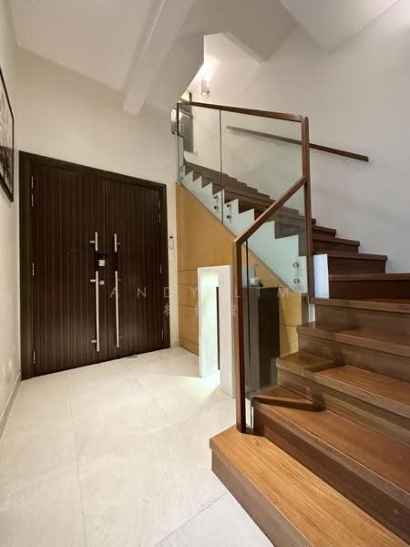 The Greenwood, 205 Greenwood Avenue, Newton / Novena, 5 Bedrooms, 3,025 sqft, Terraced House For Sale, by Andy Lim 林佳俊, 500254733 - Entrance - PropertyGuru.com.sg