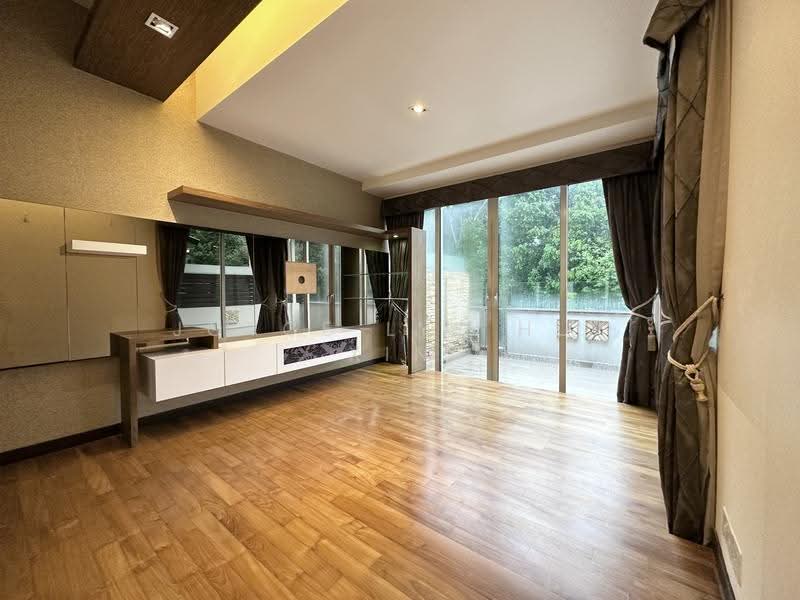 The Greenwood, 205 Greenwood Avenue, Newton / Novena, 5 Bedrooms, 3,025 sqft, Terraced House For Sale, by Joyce Lye Hui Xin, 500254735 - Living Room - PropertyGuru.com.sg